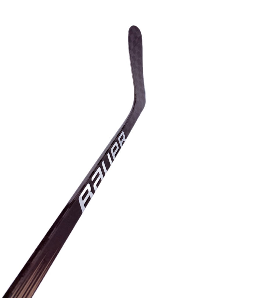 Bauer vapor hyperlite 2 pro stock - Max Domi